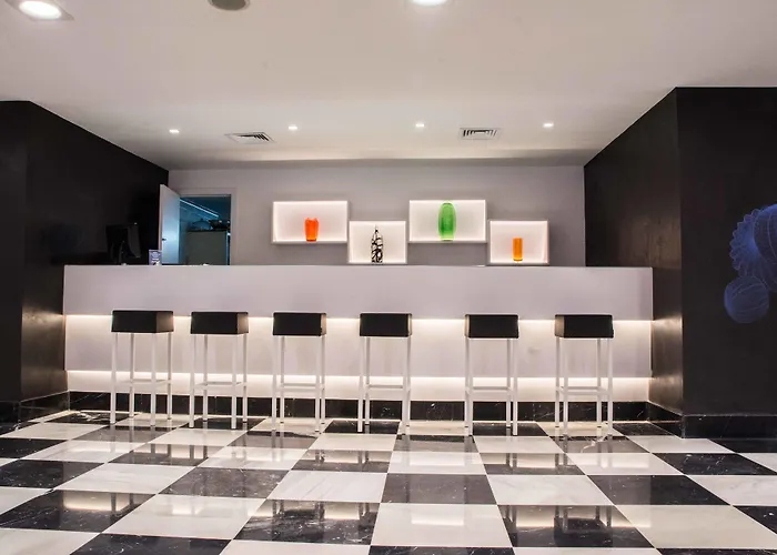 Hotel Monte Carmelo 4*