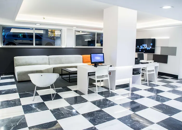 Hotel Monte Carmelo 4*